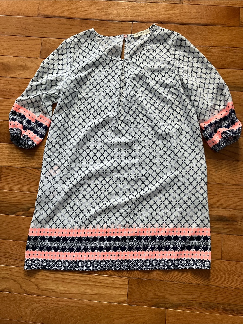 Rokoko by Dazz - Women’s 3/4 Sleeve White and Navy Patterned Dress - Large